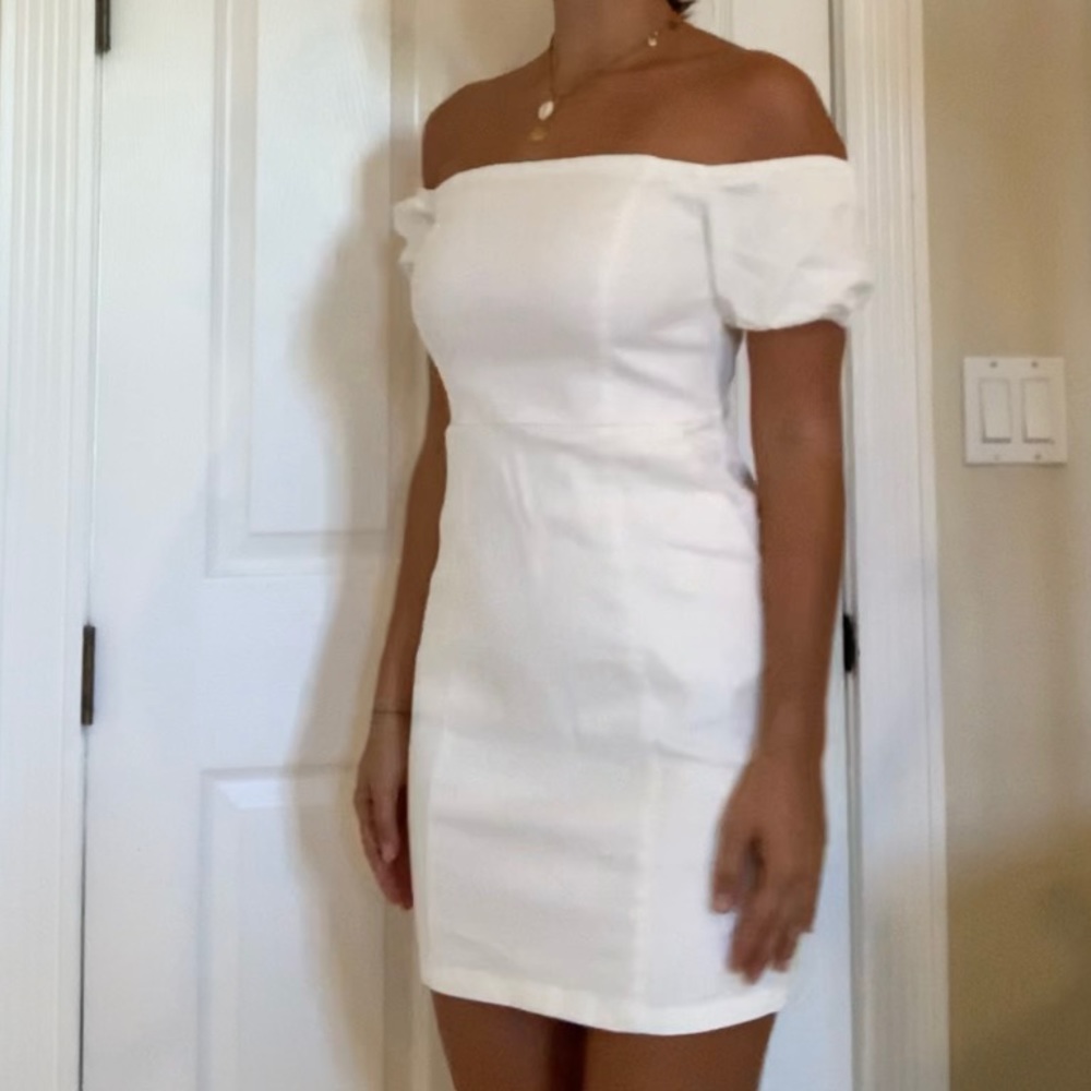 White dress forever 21 , wore it one time M (S)